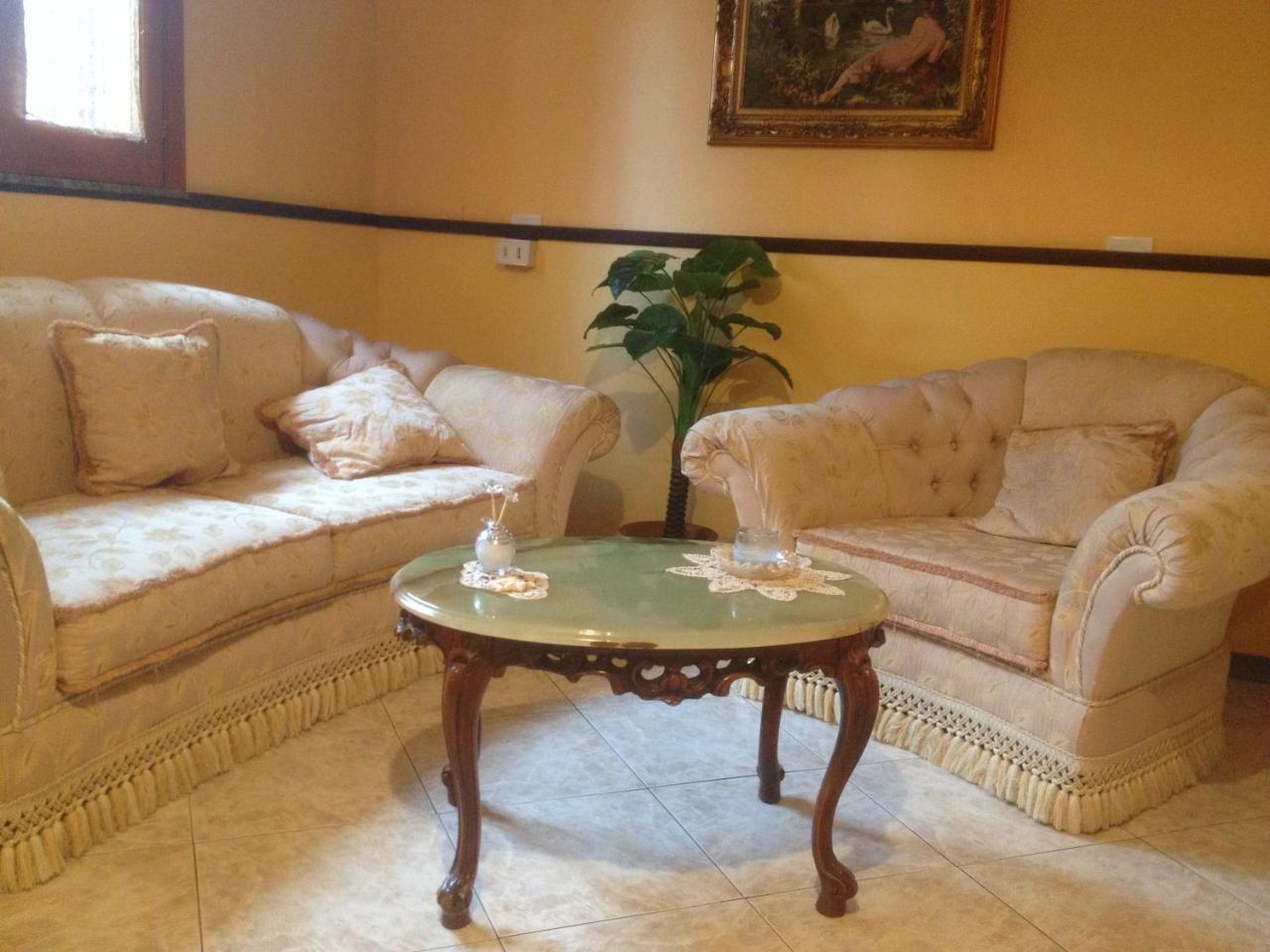 Il B&B Maison Graziella ヴィアグランデ エクステリア 写真