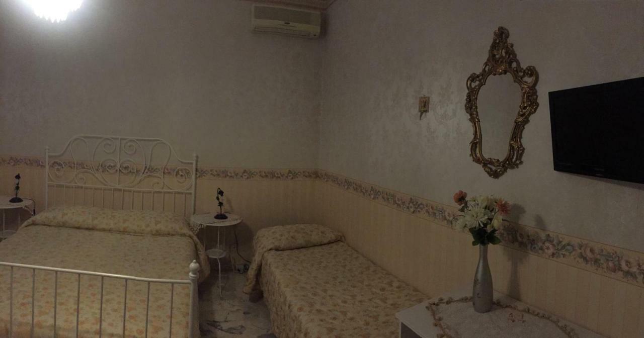 Il B&B Maison Graziella ヴィアグランデ エクステリア 写真